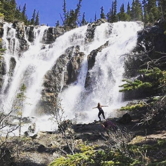 Meet your Posher, Joan - Picture 8 of 10